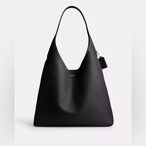 Coach Black Brooklyn 39 beautiful Leather Hobo Bag - Sleek and Modern